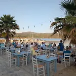Morea * Finikounda