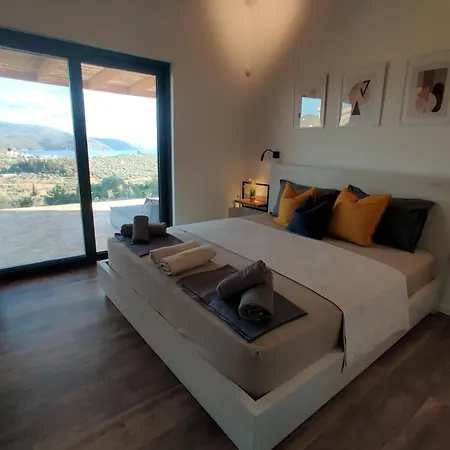 Holiday home Morea Finikounta